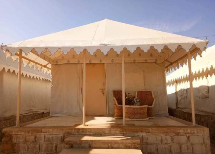 Oasis Camp Sam