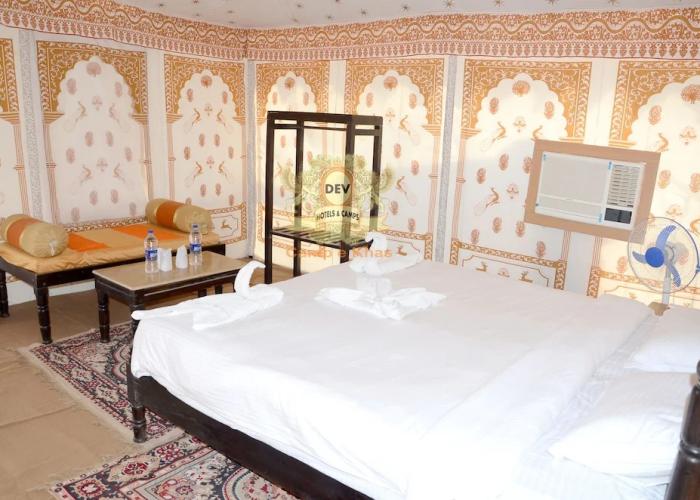 Camp e Khas