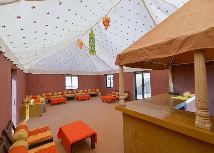 Camp e Khas