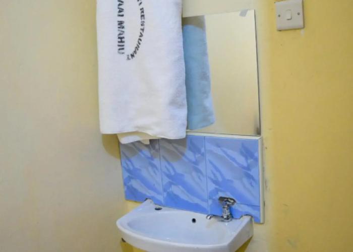 Saboti Hotel