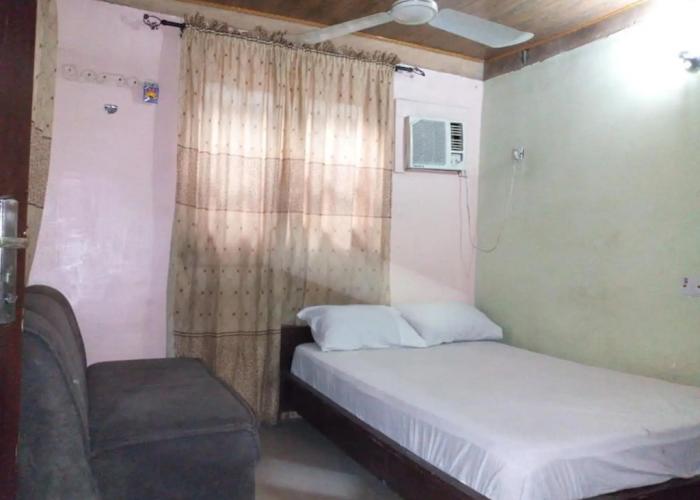 First Laurel Hotel & Suites