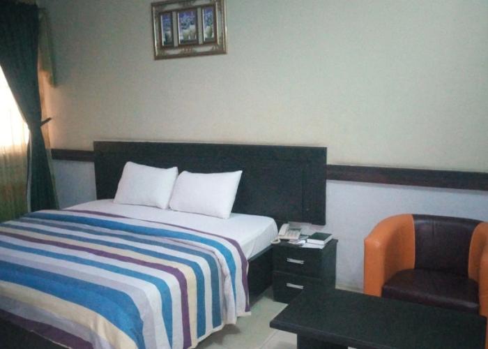 Brighton Hotel and Suites