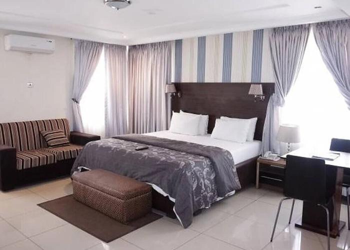 Carlton Gate Xclusive Hotel
