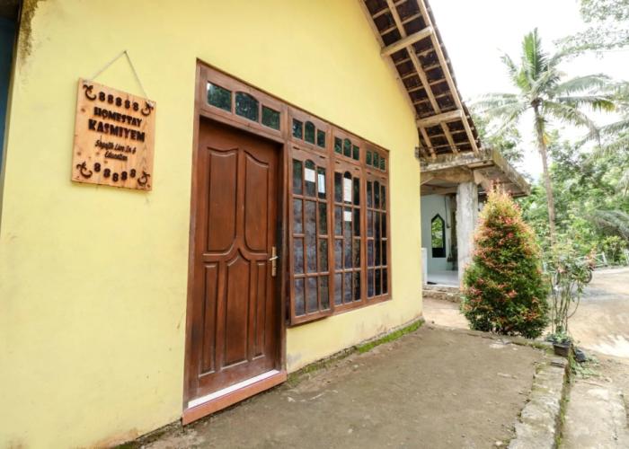 Kasmiyem Homestay By Zuzu