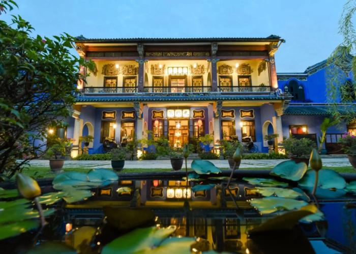 Cheong Fatt Tze - The Blue Mansion