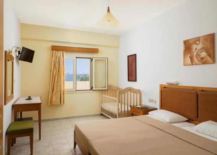 Fotis Studios Apartments