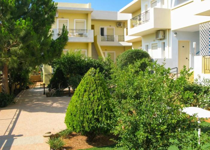 Fotis Studios Apartments