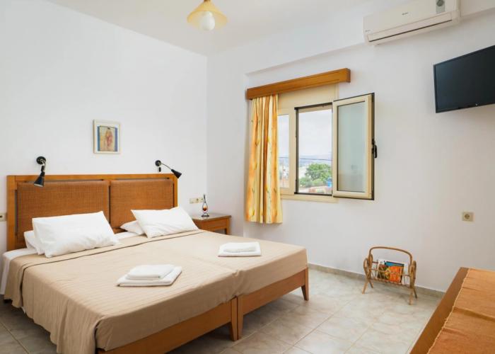 Fotis Studios Apartments