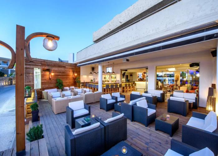Despoina Apartments by Estia