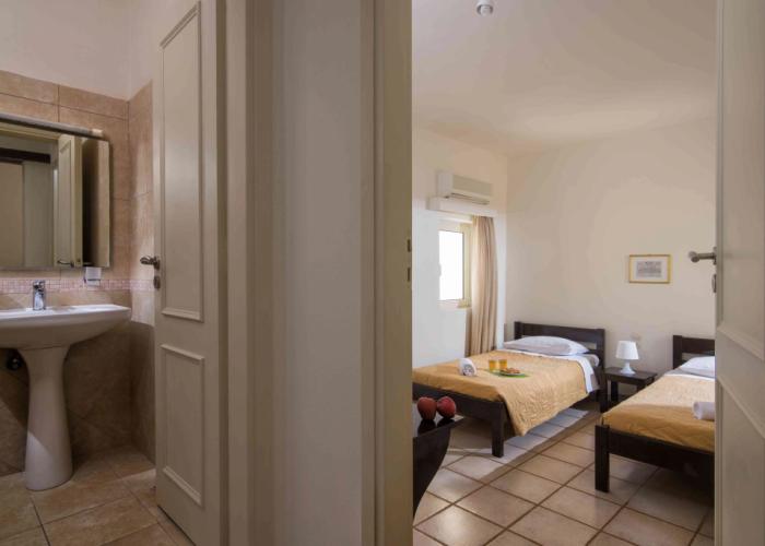 Ourania Apartments