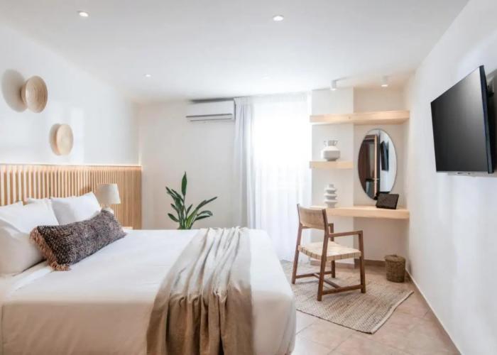 Elea Suites & Residences