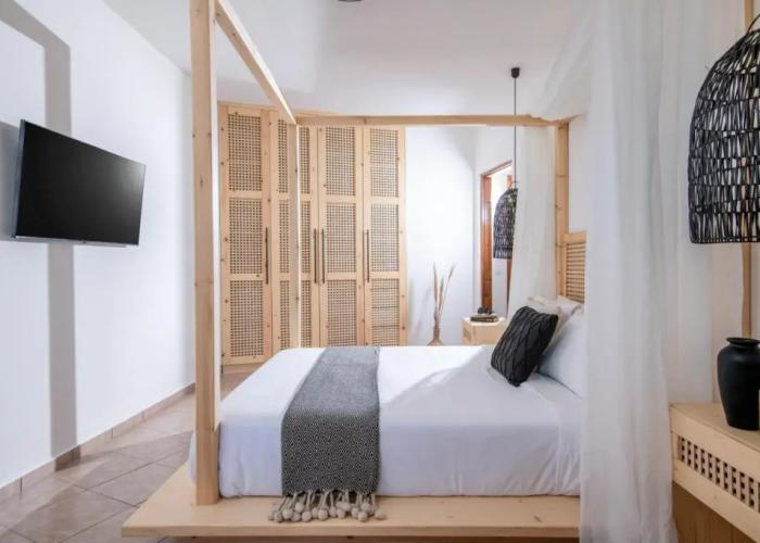 Elea Suites & Residences