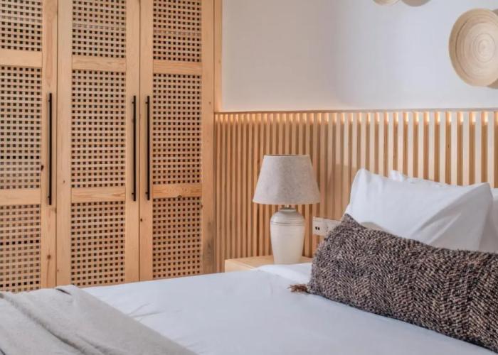Elea Suites & Residences