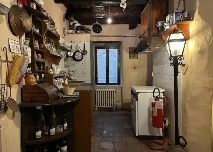 Preta Nera Intera in Giuliano di Roma
