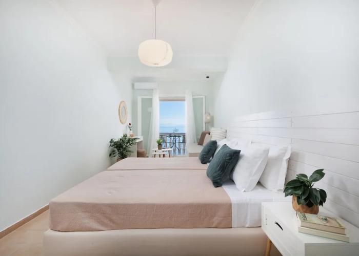 Marina Beachfront Apartment by Konnect, Ipsos Corfu