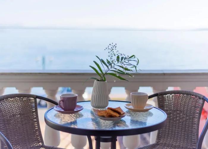 Marina Beachfront Apartment by Konnect, Ipsos Corfu