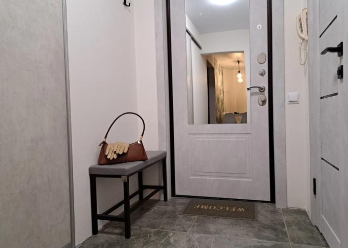 Uyutnaya Kvartira S Vidom Na Bulvar Flat