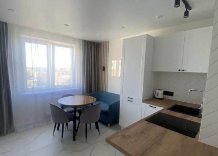 Apartment with a balcony on the boulevard of the 75th anniversary of Victory 1