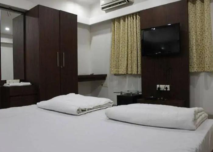 Hotel Somdeep Palace