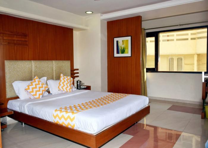 Fabhotel Prime Avenue