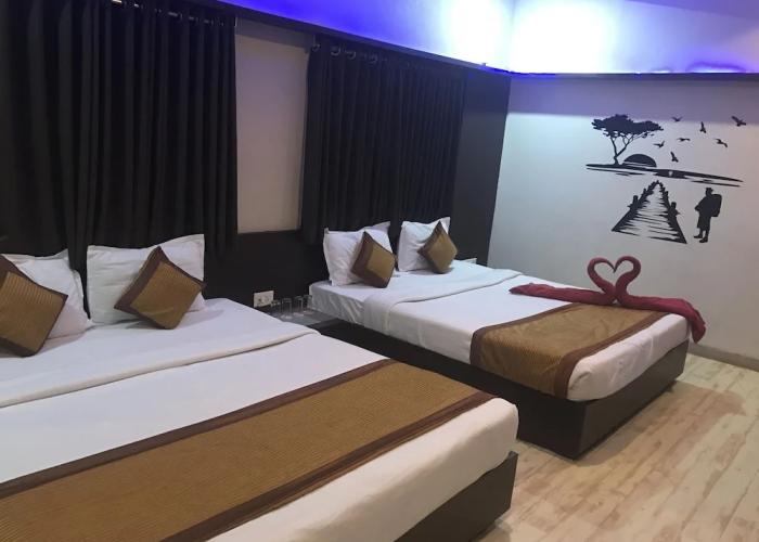 FabHotel Bee Town