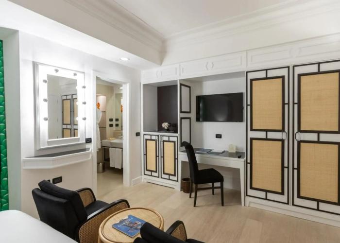 Esplanade Boutique Hotel