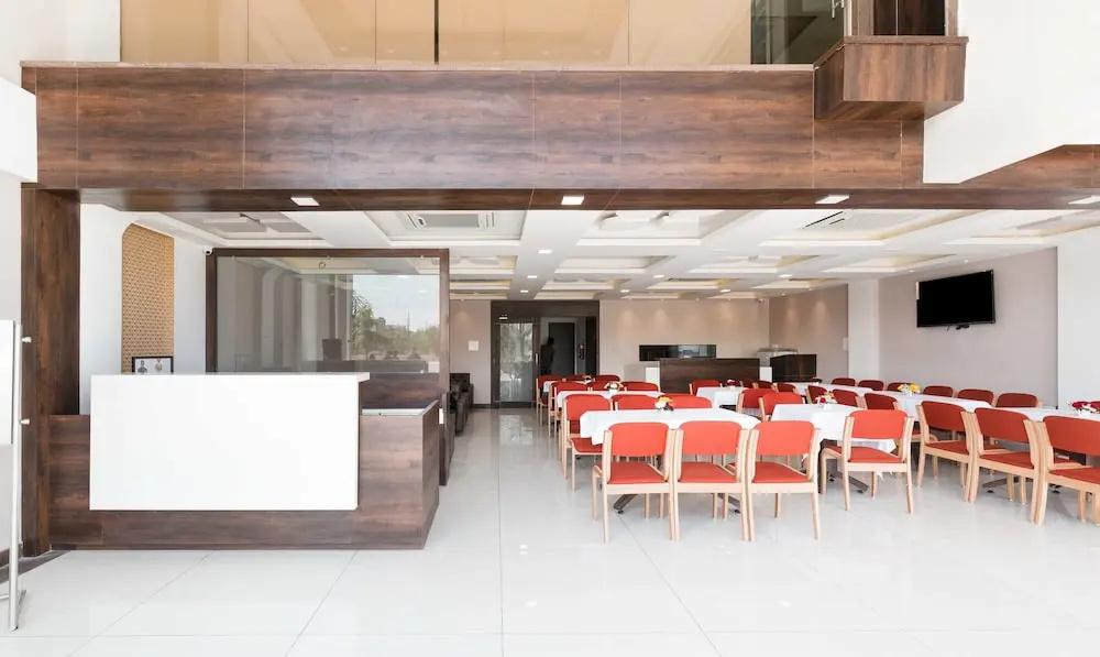 фото The Tripti Hotel