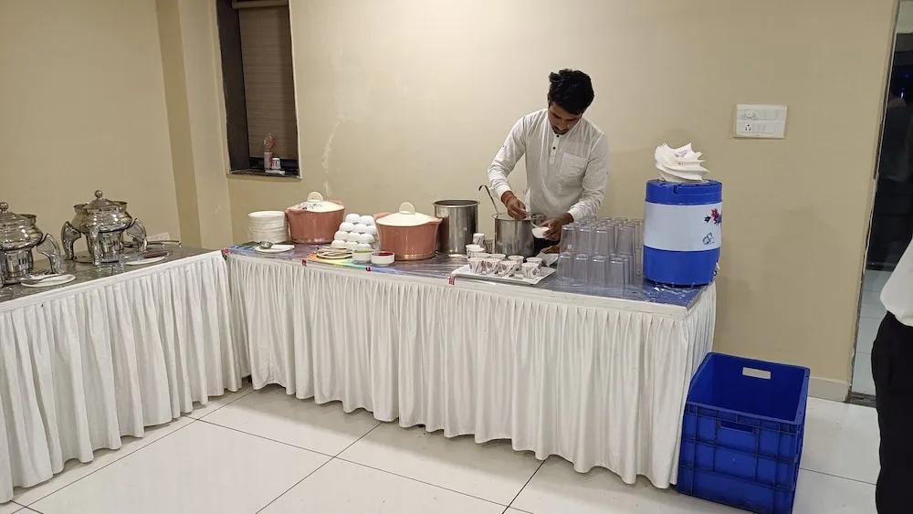фото The Tripti Hotel