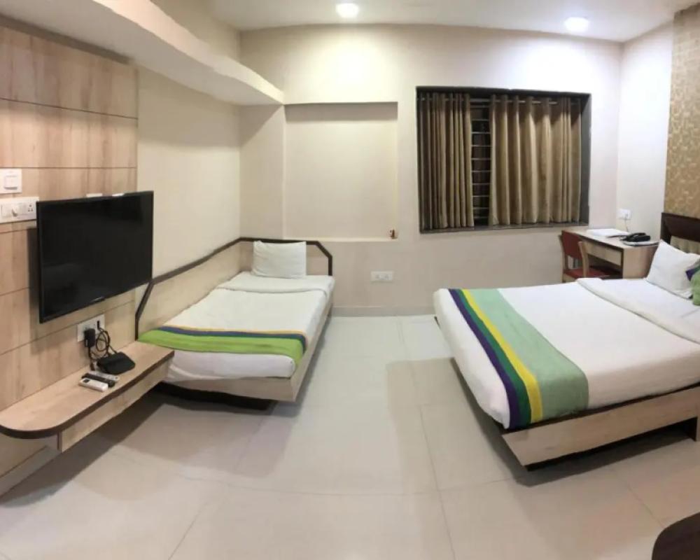 фото The Tripti Hotel
