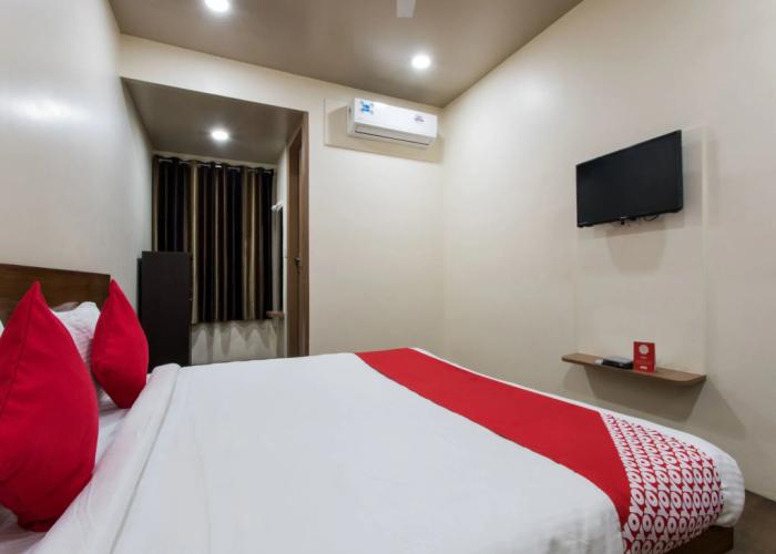 OYO 11929 Hotel Ridhi Sidhi
