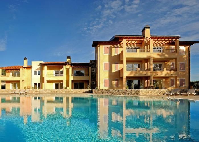 Le Corti Caterina Apts with pool