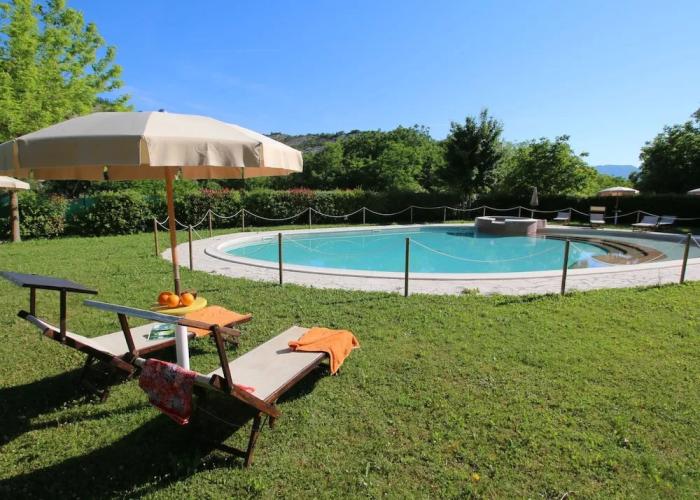 Mansion in Apecchio With Pool