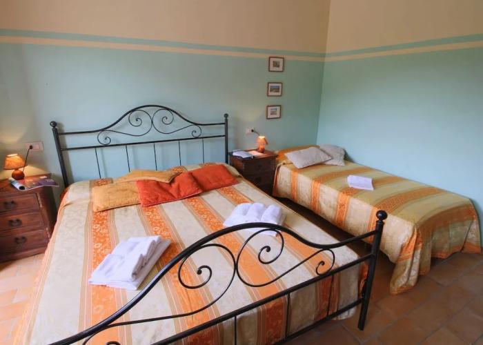 Mansion in Apecchio With Pool