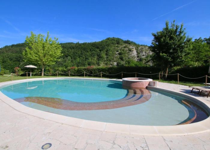 Cottage in the Marche With Private Garden
