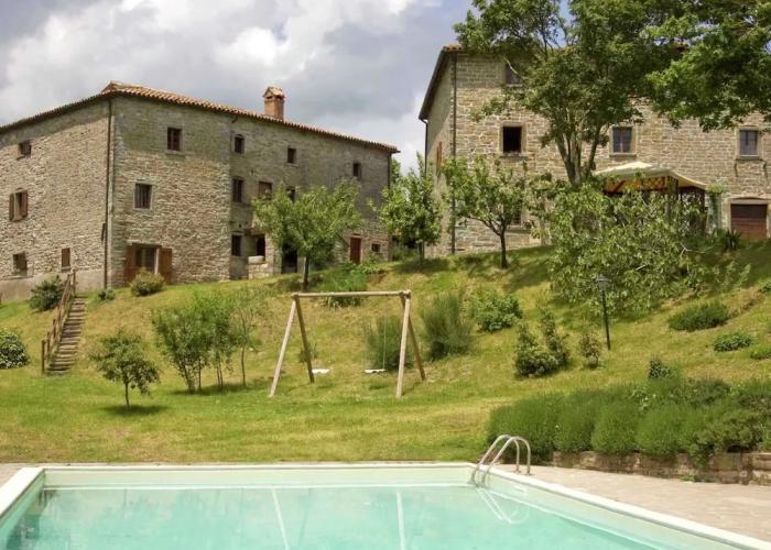 Apartment in Apecchio With Swimming Pool