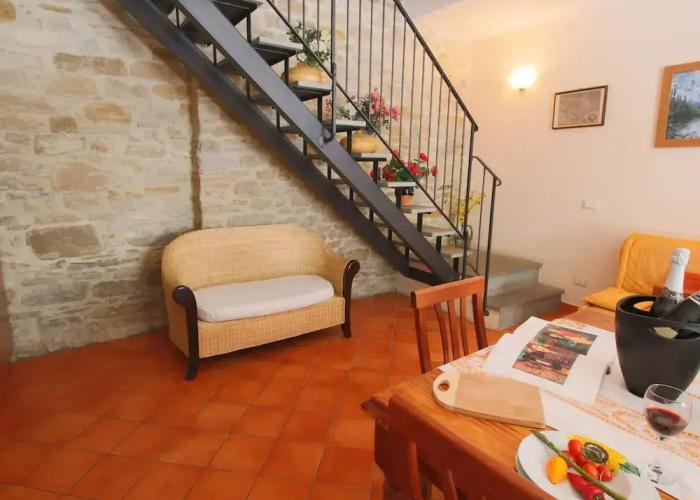 Villa ad Apecchio con Bosco