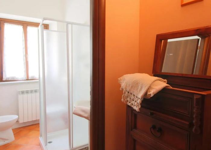 Villa ad Apecchio con Bosco