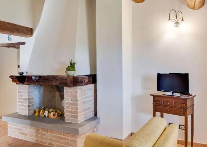 Hamlet in Apennines With Pool & Stunning Views