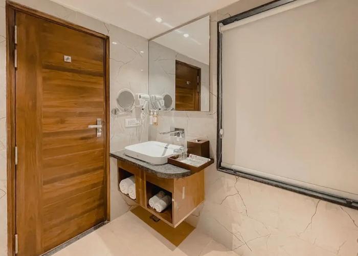Playotel Premier Vijay Nagar