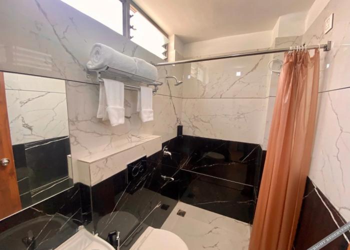 Hotel Mumbai House LIG Indore