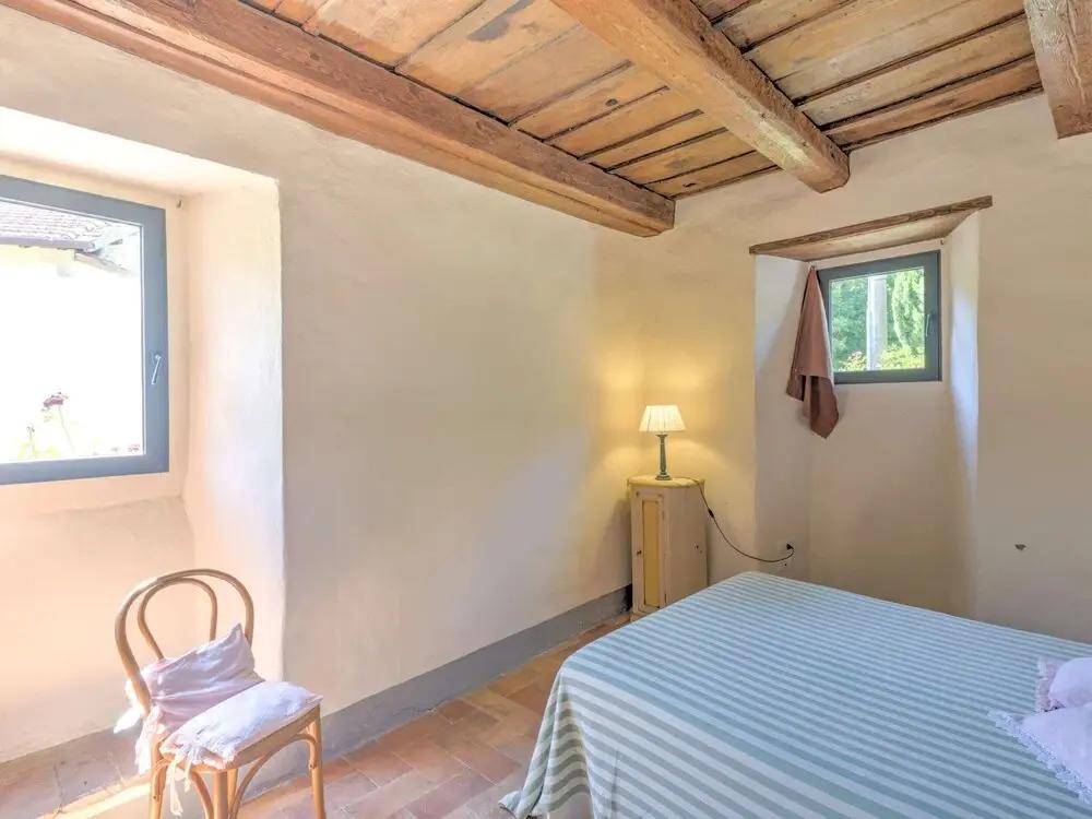 Belvilla by Oyo Rustic Holiday Home With Pool