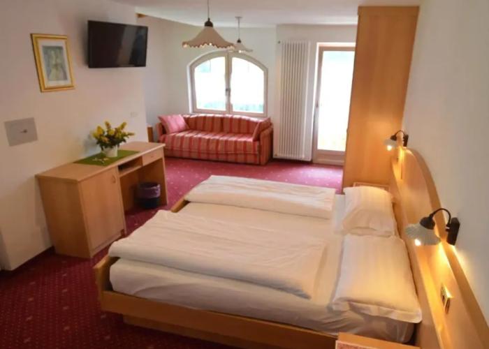 Latemar Hotel Suites & Spa