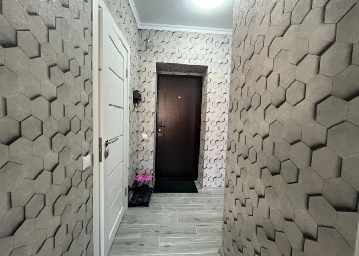 Dargrad s Balkonom Flat