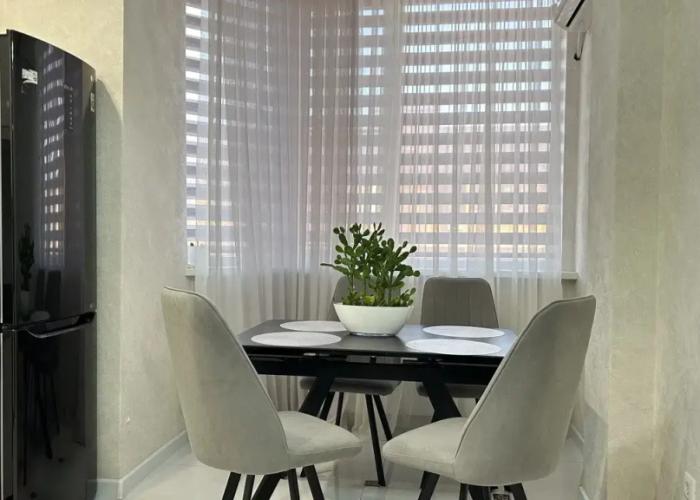 Semeyny Lyuks Apartments