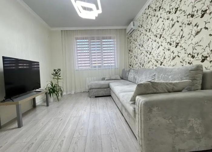 Semeyny Lyuks Apartments