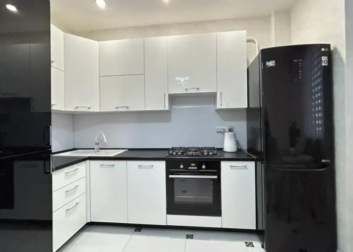Semeyny Lyuks Apartments