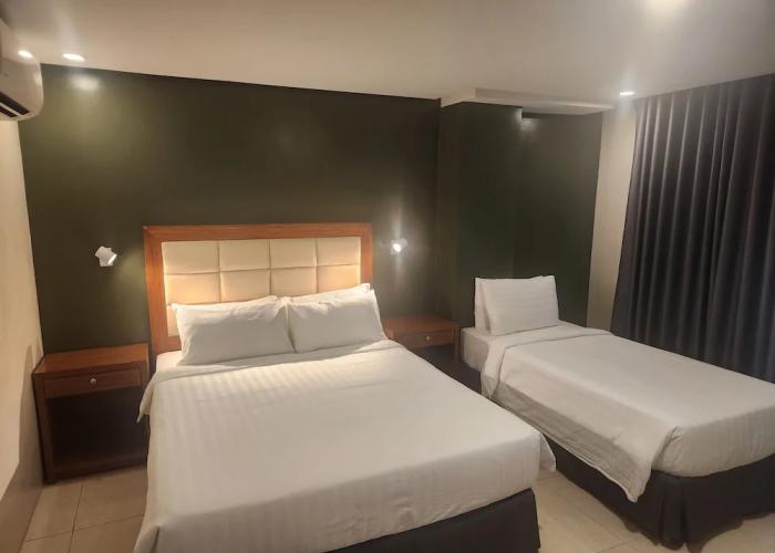 Hotel Herencia 625