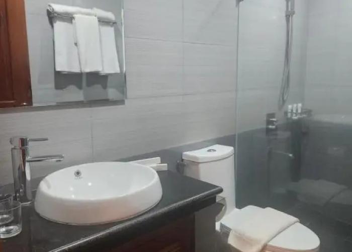 HOTEL HERENCIA 625 formerly Abaca Suites