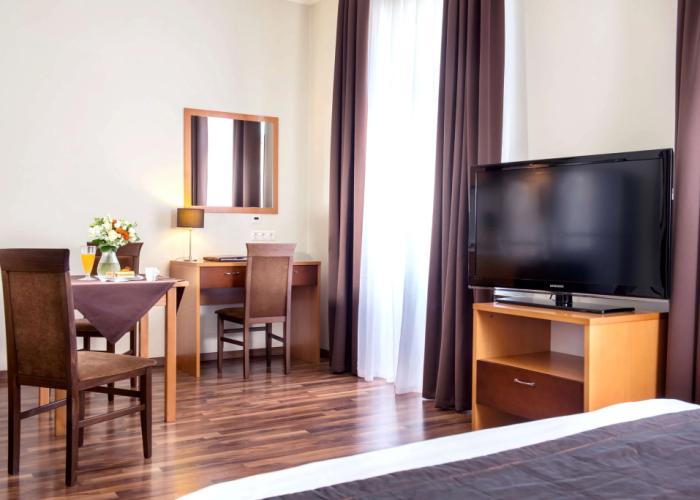 Greguar Hotel & Apartments