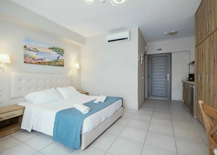 Robolla Beach Apart Hotel